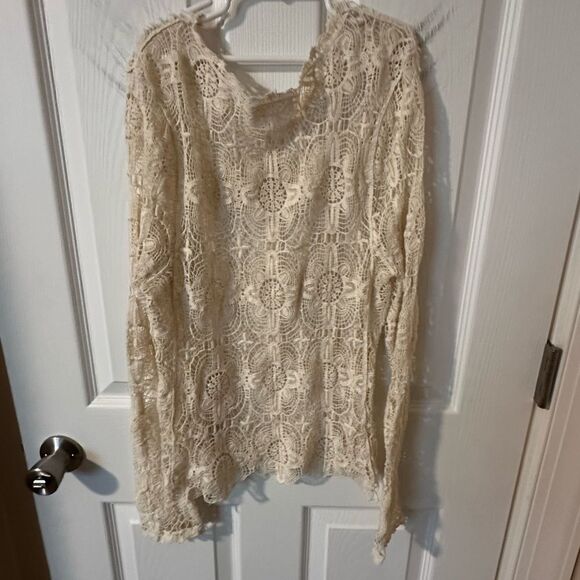 Crystal K Long Sleeve Crochet Style Top - Small/Medium Boho - Picture 5 of 6